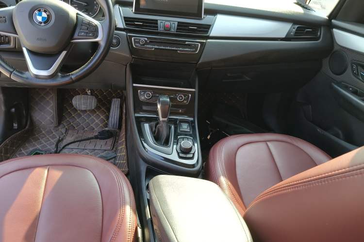 Used BMW 2 Series Gran Tourer 2015 218i Leading Model Gear Lever