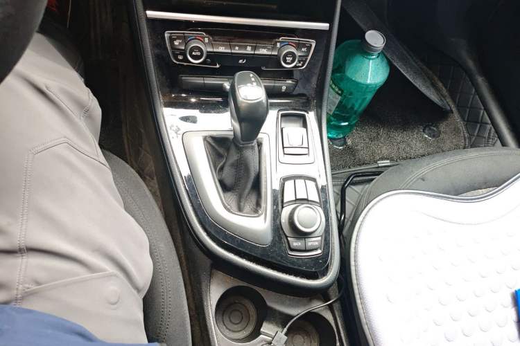 Used BMW 2 Series Gran Tourer 2015 218i Leading Model Gear Lever