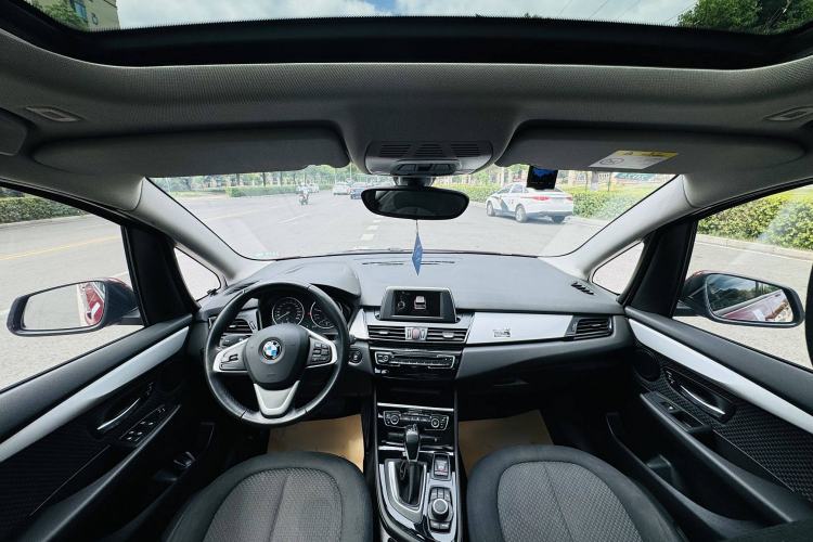 Used BMW 2 Series Gran Tourer 2015 218i Leading Model Interior 1