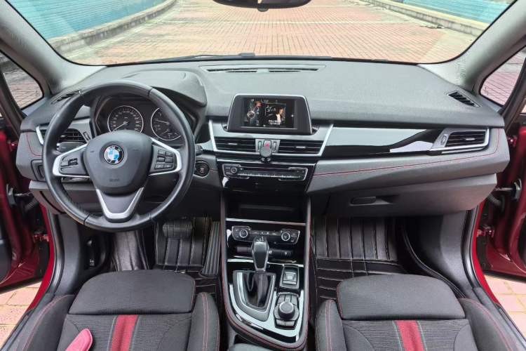 Used BMW 2 Series Gran Tourer 2015 218i Sports Design Package Interior 1