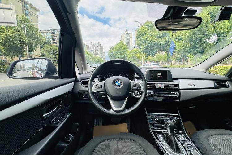 Used BMW 2 Series Gran Tourer 2015 218i Leading Model Interior 11