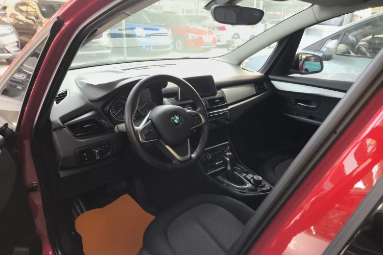 Used BMW 2 Series Gran Tourer 2015 218i Leading Model Interior 2