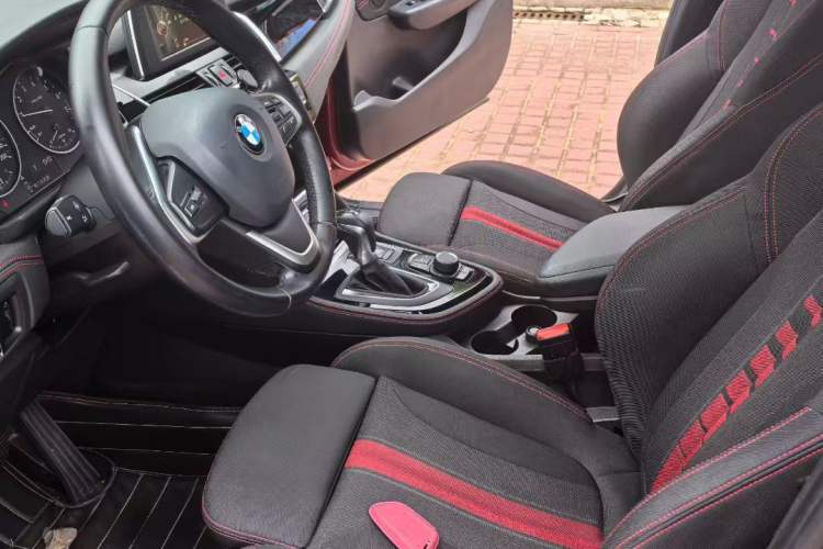 Used BMW 2 Series Gran Tourer 2015 218i Sports Design Package Interior 2
