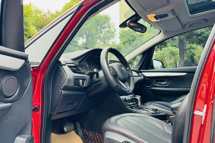 Used BMW 2 Series Gran Tourer 2015 218i Leading Model Interior 3