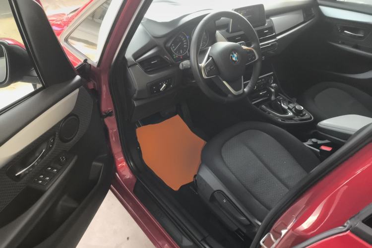 Used BMW 2 Series Gran Tourer 2015 218i Leading Model Interior 3