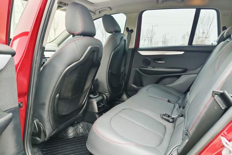 Used BMW 2 Series Gran Tourer 2015 218i Leading Model Interior 3