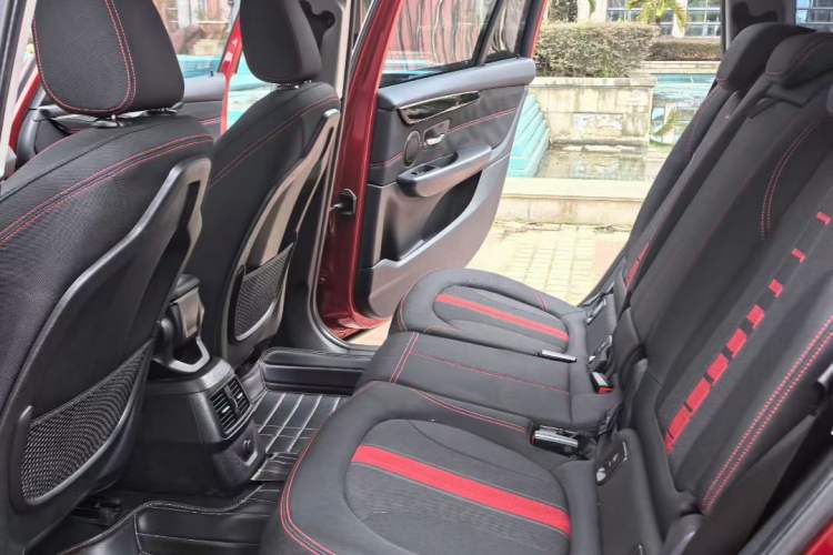 Used BMW 2 Series Gran Tourer 2015 218i Sports Design Package Interior 3