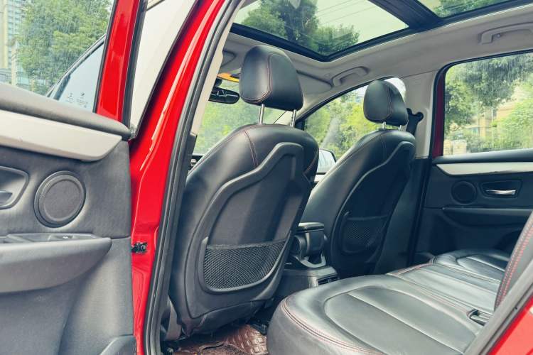 Used BMW 2 Series Gran Tourer 2015 218i Leading Model Interior 4