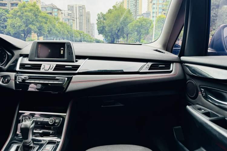 Used BMW 2 Series Gran Tourer 2015 218i Sports Design Package Interior 5