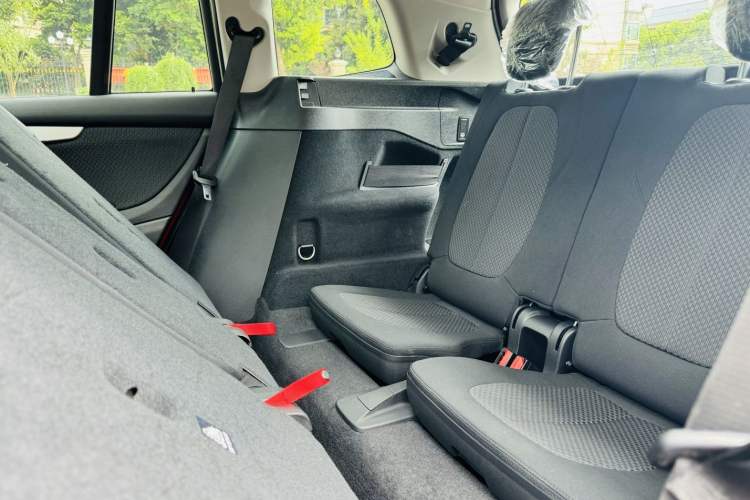 Used BMW 2 Series Gran Tourer 2015 218i Leading Model Interior 6