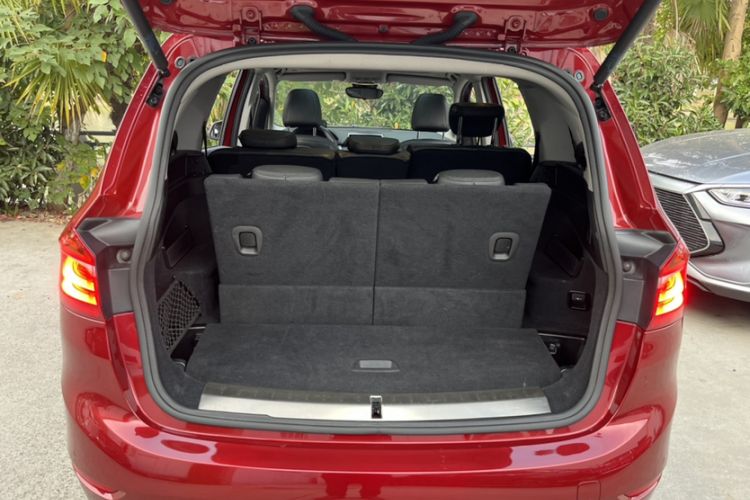 Used BMW 2 Series Gran Tourer 2015 218i Sports Design Package Interior 6