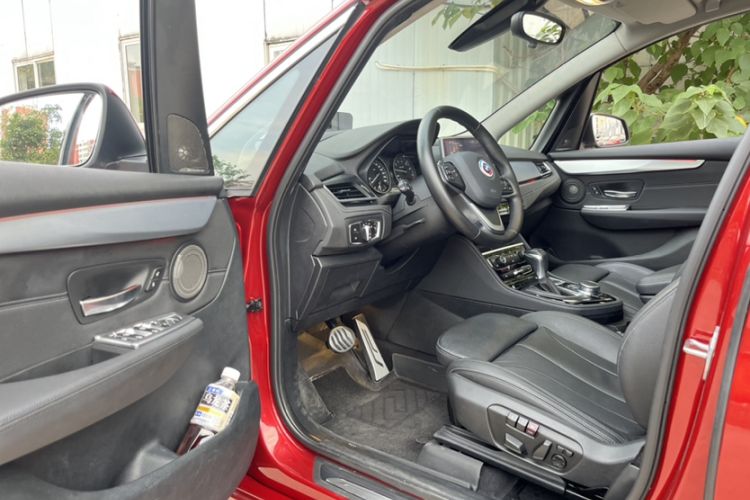 Used BMW 2 Series Gran Tourer 2015 218i Sports Design Package Interior 8