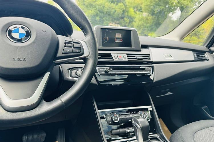 Used BMW 2 Series Gran Tourer 2015 218i Leading Model Interior 9