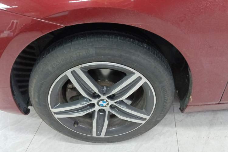 Used BMW 2 Series Gran Tourer 2015 218i Sports Design Package Left Front Wheel Hub