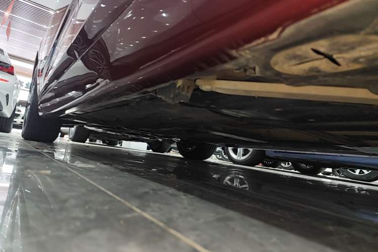 Used BMW 2 Series Gran Tourer 2015 218i Sports Design Package Left Side Sill