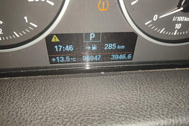 Used BMW 2 Series Gran Tourer 2015 218i Sports Design Package Odometer Close Up