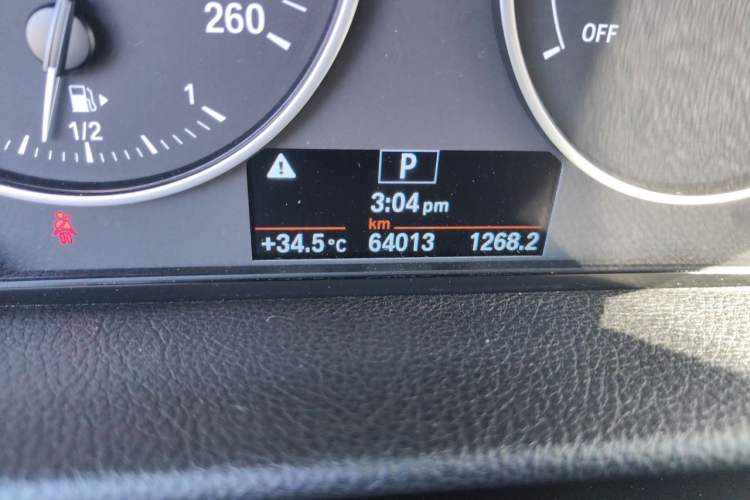 Used BMW 2 Series Gran Tourer 2015 218i Leading Model Odometer Close Up