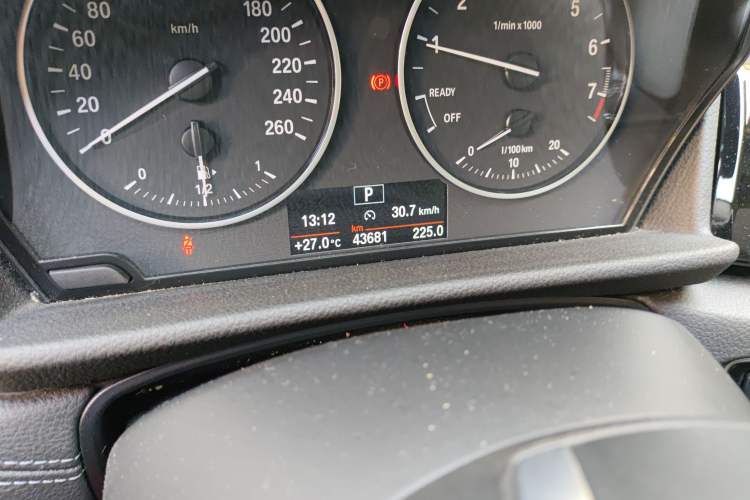 Used BMW 2 Series Gran Tourer 2015 218i Sports Design Package Odometer Close Up