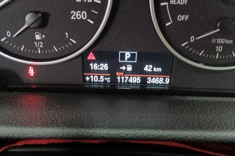 Used BMW 2 Series Gran Tourer 2015 218i Sports Design Package Odometer Close Up