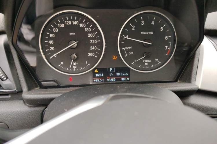 Used BMW 2 Series Gran Tourer 2015 218i Leading Model Odometer Close Up