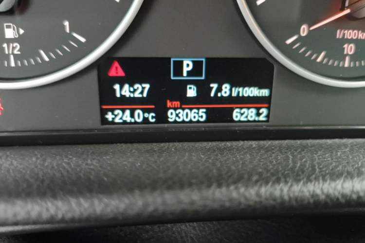 Used BMW 2 Series Gran Tourer 2015 218i Leading Model Odometer Close Up