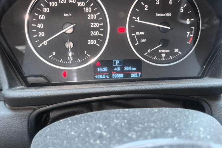 Used BMW 2 Series Gran Tourer 2015 218i Leading Model Odometer Close Up
