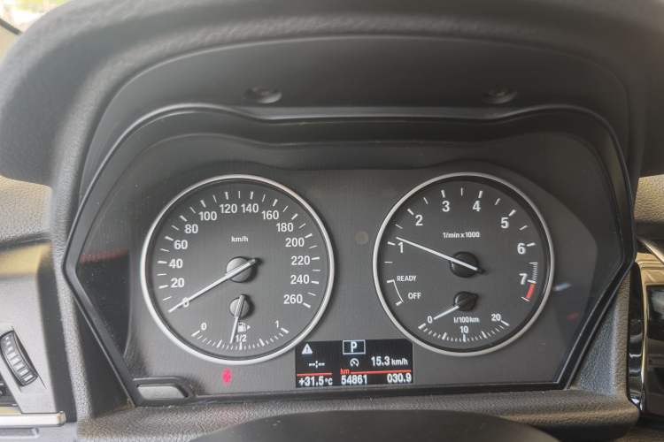Used BMW 2 Series Gran Tourer 2015 218i Sports Design Package Odometer Close Up