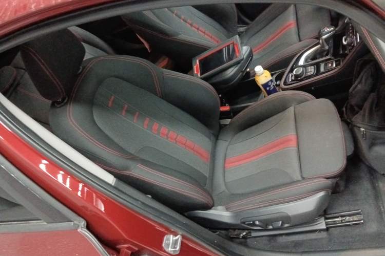 Used BMW 2 Series Gran Tourer 2015 218i Sports Design Package Right Front Seat