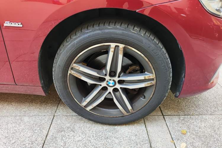 Used BMW 2 Series Gran Tourer 2015 218i Sports Design Package Right Front Wheel Hub