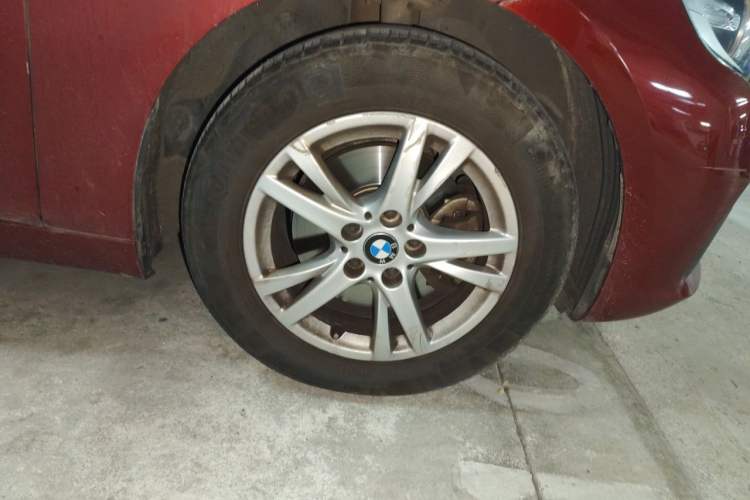 Used BMW 2 Series Gran Tourer 2015 218i Leading Model Right Front Wheel Hub