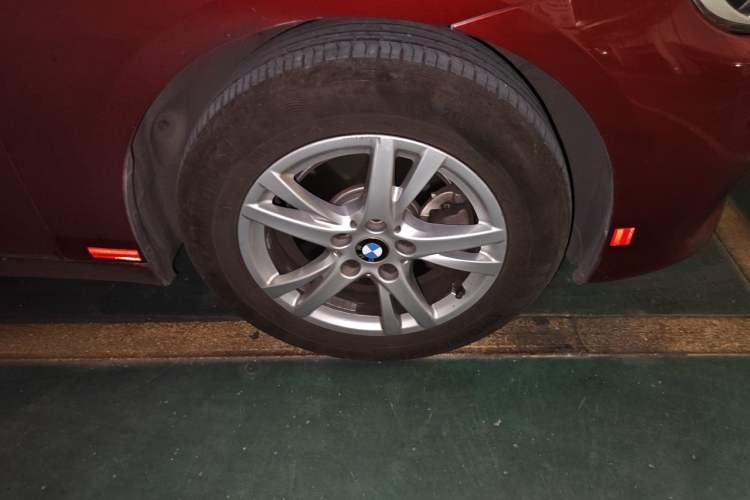 Used BMW 2 Series Gran Tourer 2015 218i Leading Model Right Front Wheel Hub