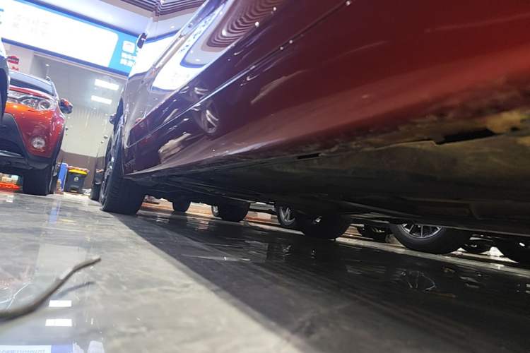 Used BMW 2 Series Gran Tourer 2015 218i Sports Design Package Right Side Sill