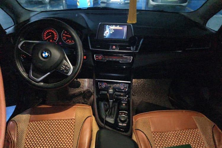 Used BMW 2 Series Gran Tourer 2015 218i Leading Model Center Console