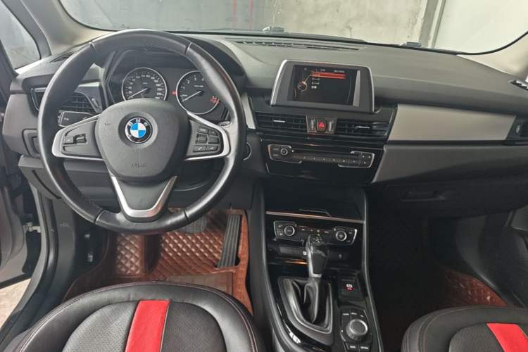 Used BMW 2 Series Gran Tourer 2015 218i Leading Model Center Console