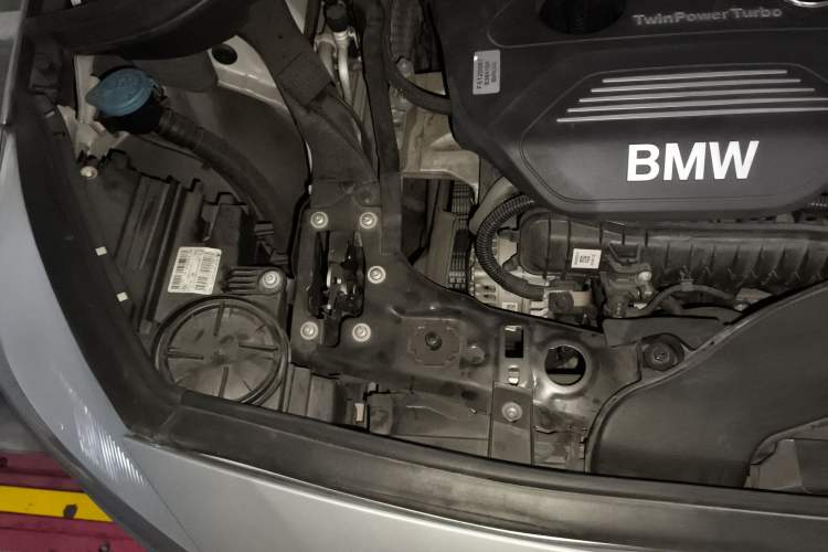 Used BMW 2 Series Gran Tourer 2015 218i Leading Model Engine Bay Right