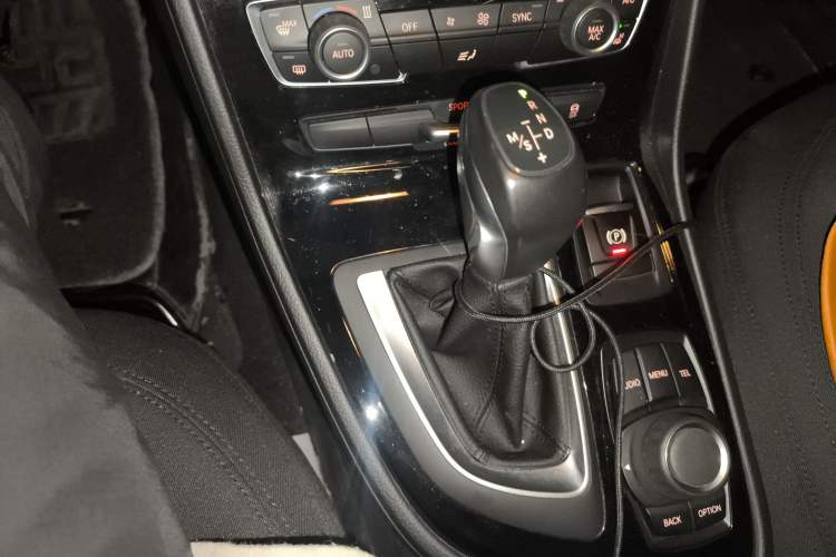 Used BMW 2 Series Gran Tourer 2015 218i Leading Model Gear Lever