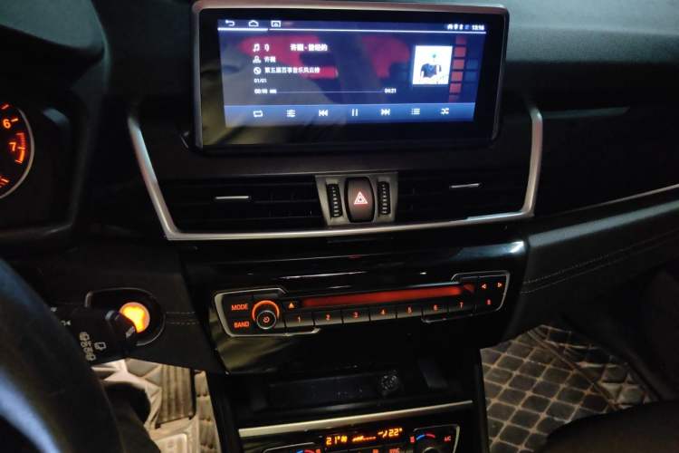 Used BMW 2 Series Gran Tourer 2015 218i Sports Design Package Audio And AC Panel