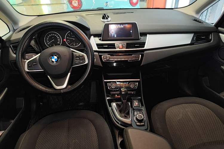 Used BMW 2 Series Gran Tourer 2015 218i Leading Model Audio And AC Panel