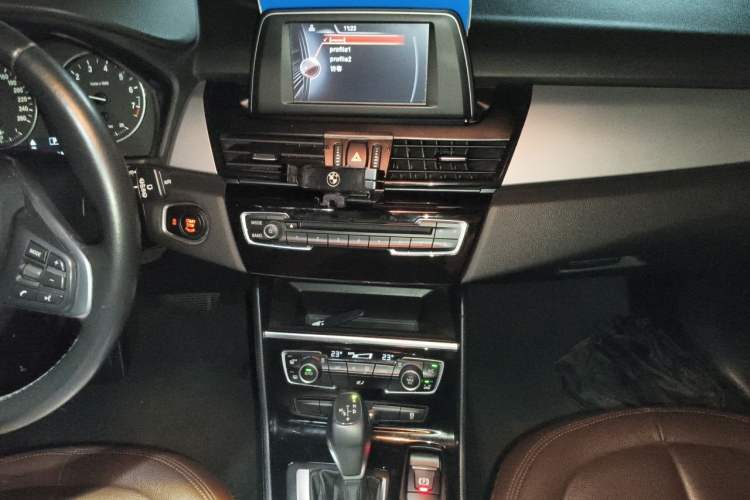 Used BMW 2 Series Gran Tourer 2015 218i Leading Model Audio And AC Panel