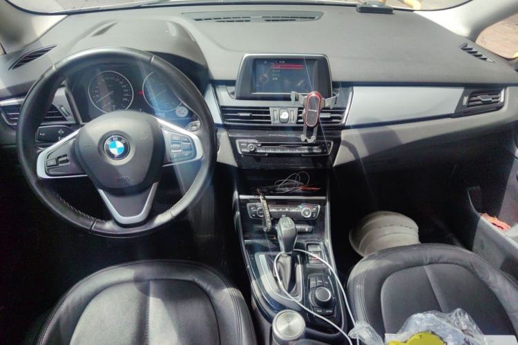 Used BMW 2 Series Gran Tourer 2015 218i Leading Model Center Console
