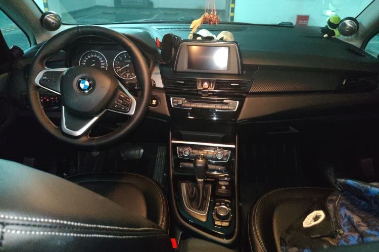 Used BMW 2 Series Gran Tourer 2015 218i Leading Model Center Console