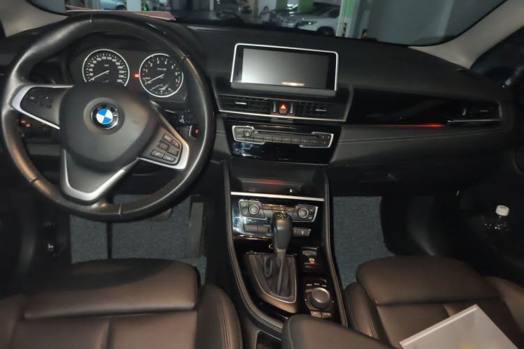 Used BMW 2 Series Gran Tourer 2015 218i Sports Design Package Center Console