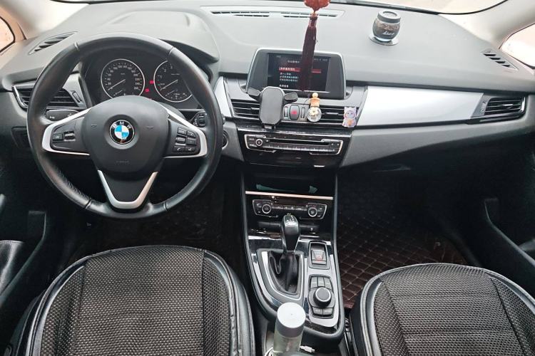 Used BMW 2 Series Gran Tourer 2015 218i Leading Model Center Console
