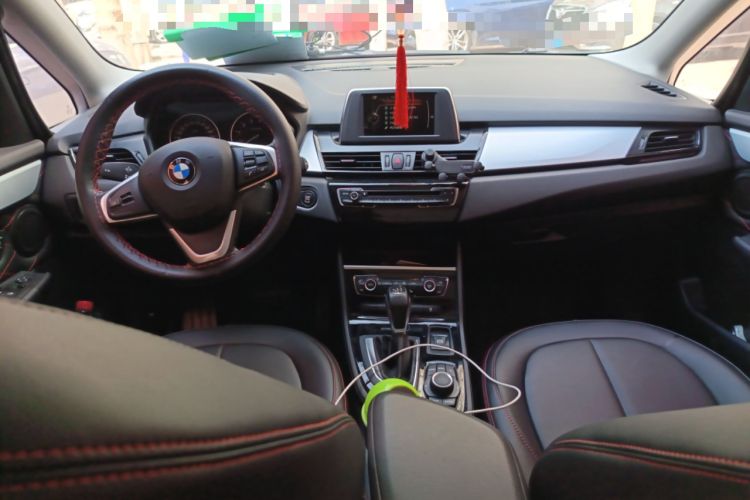 Used BMW 2 Series Gran Tourer 2015 218i Leading Model Center Console