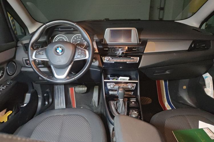 Used BMW 2 Series Gran Tourer 2015 218i Leading Model Center Console