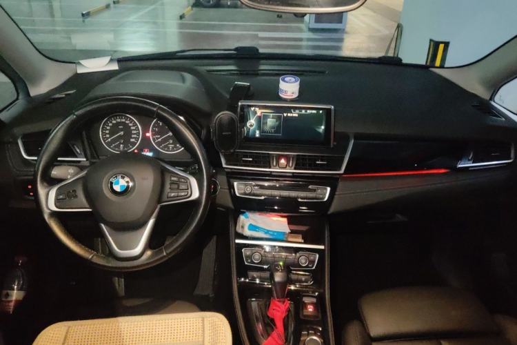 Used BMW 2 Series Gran Tourer 2015 218i Sports Design Package Center Console