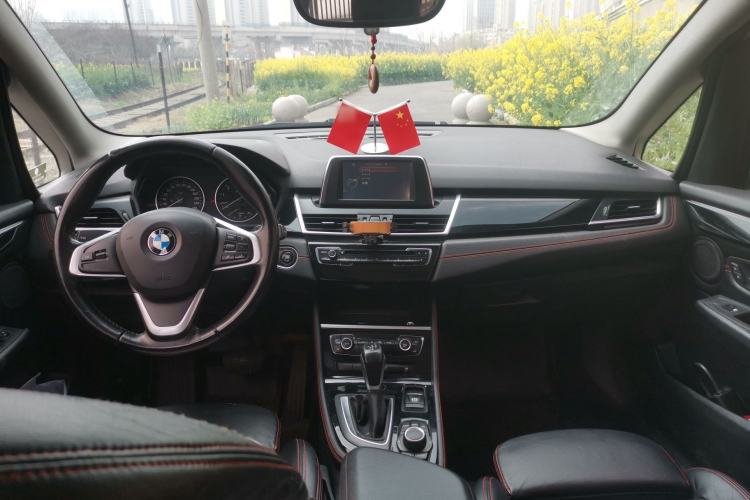 Used BMW 2 Series Gran Tourer 2015 218i Sports Design Package Center Console