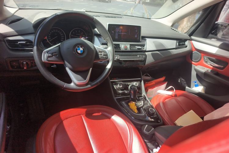 Used BMW 2 Series Gran Tourer 2015 218i Leading Model Center Console