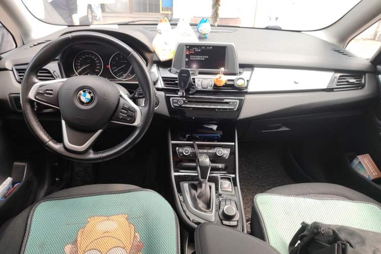 Used BMW 2 Series Gran Tourer 2015 218i Leading Model Center Console