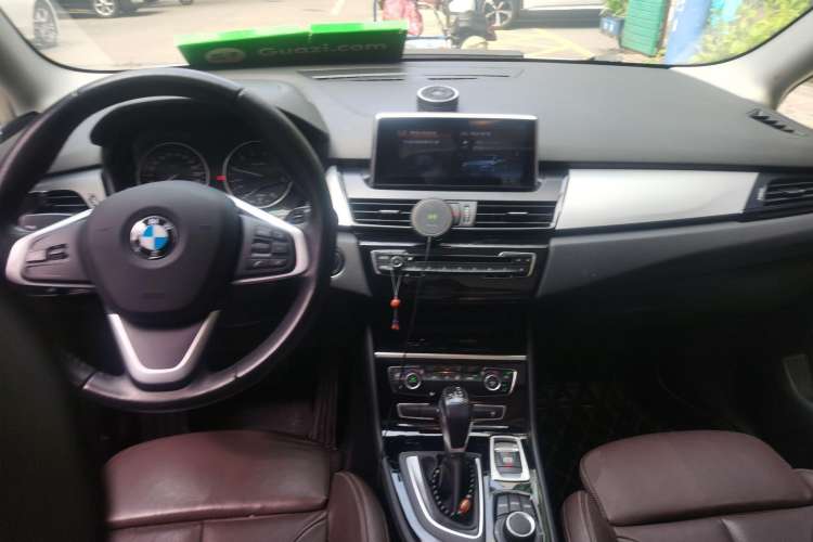 Used BMW 2 Series Gran Tourer 2015 218i Leading Model Center Console